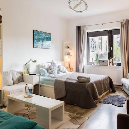 Beautiful Cozy 1-Room Apartment, Near Rhine Dusseldorf Bagian luar foto